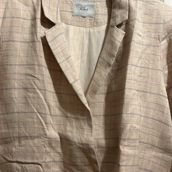 Rails - Picture 2 of 10